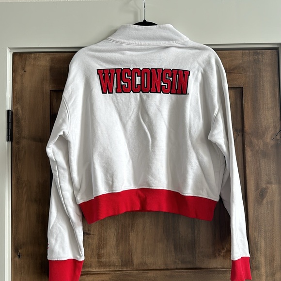 Champion Wisconsin Badger Sweatshirt - Picture 8 of 12
